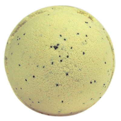 Simply Vanilla Bath Bomb With Shea Butter & Poppy SeedsGift Box Offer from B&Q
