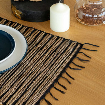 Water Hyacinth Placemat Black Tiger FringeHandcraftedEco-Friendly from B&Q