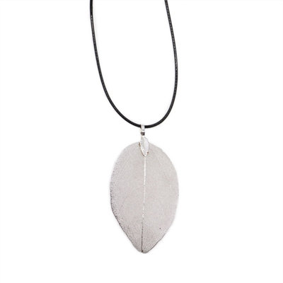 Bravery Leaf Silver NecklaceUnique Hand-Harvested Leaf Jewelry from B&Q