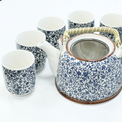 Herbal Blue Pattern Teapot Set With 6 CupsEco-Friendly Gift from B&Q