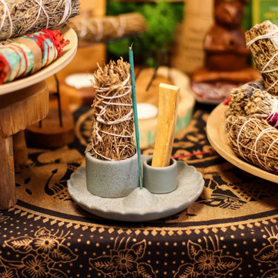 Blue Lotus Ceramic Palo Santo & Smudge Holder For Rituals & Meditation from B&Q
