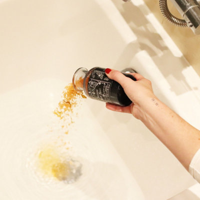 Ancient Witch Bath Spell & Citrine Amulet For Success & Abundance from B&Q