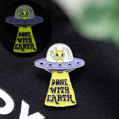  - Glow In The Dark Ufo Enamel Pin BadgeAlien Abduction Style Accessory