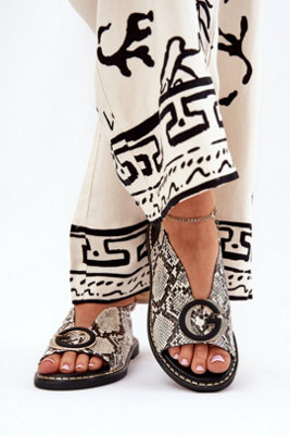 Flat Summer Sandals With Decorative Front And Buckle Fit from B&Q