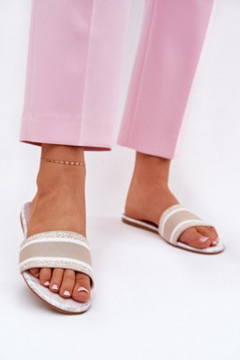 Flat Textile Flip Flops With Unique Pattern For Summer Wear from B&Q