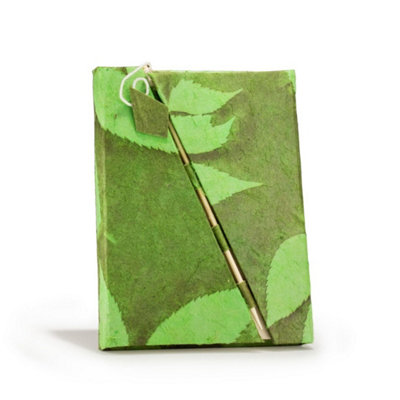 Moss Green Lokta Bamboo Lock Floral Medium Notebook 45 Leaves 15X12Cm from B&Q
