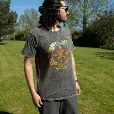  - Nomad Sari Stonewashed Cotton T Shirt Compass Of Life Charcoal