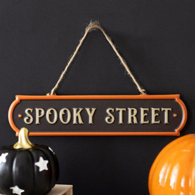Spooky Street Hanging Metal Halloween Sign For Entryway