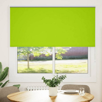Berkfield Durable Roller Blind Blackout Leaves Green 150X130 Cm Fabric Width 146.6 Cm Polyester from B&Q