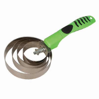 Hyshine Vivid Spring Horse Curry Comb Green (One Size) from B&Q