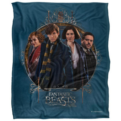  - Fantastic Beasts Group Shot Blanket Multicoloured (58In X 36In)