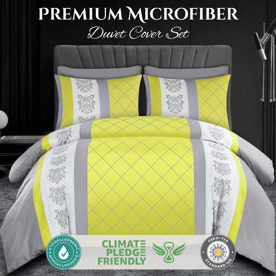 Lazzaro Premium Reversible Duvet Cover Set With Zipper Closure And Corner Ties from B&Q