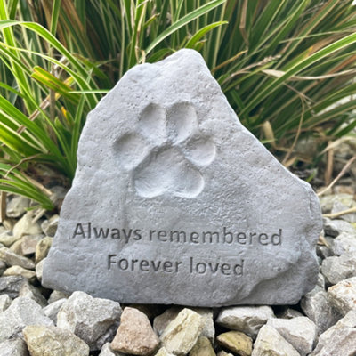 Oh So Precious Pet Memorial Stone Or Grave Marker from B&Q