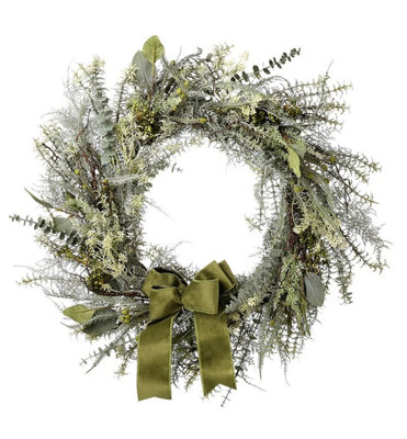 B&Q -  Green Wreath With Ribbon