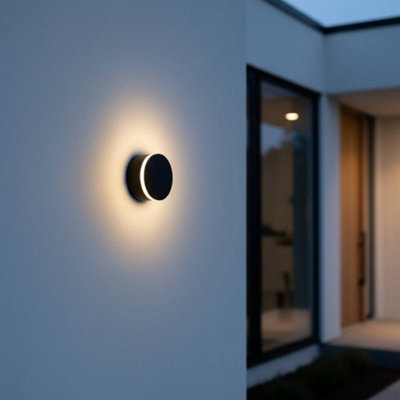 Ultra Beam Lighting Ultrabeam Round Black Outdoor Led Wall Light 4 Watt Led 400 Lumen Dia. 102mm from B&Q