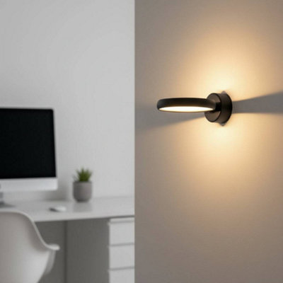 Ultra Beam Lighting Ultrabeam Round Black Indoor Led Wall Light 6 Watt Led 600 Lumen Width 139mm from B&Q