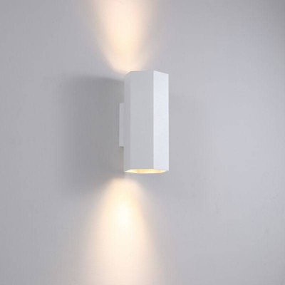B&Q -  Ultrabeam White Up And Down Indoor Led Wall Light 10 Watt Dimmable Gu10 Led 800 Lumen Height 220mm