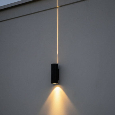 Ultra Beam Lighting Ultrabeam Black 9 Watt Up And Down Outdoor Led Wall LightIp65 Rated670 Lumens3000K Warm White from B&Q