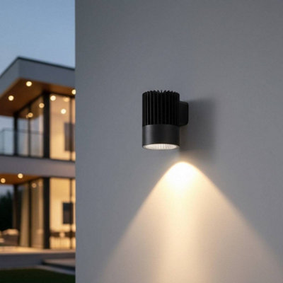 Ultra Beam Lighting Black 20 Watt Large Outdoor Wall Downlight - Image 3