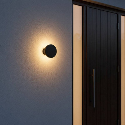 Ultra Beam Lighting Ultrabeam 10 Watt Round Halo Effect Exterior Led Wall LightIp65 Rated1000 Lumen Output3000K Warm White146mm Diameter from B&Q
