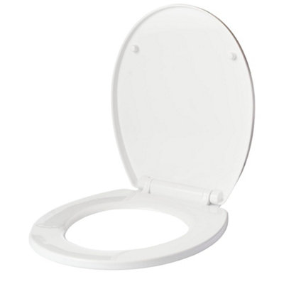 Elite White Oval Toilet Seat Polypropylene (Pp) Easy Clean Anti Bacterial Easy Clean White Round Seat With Fixings from B&Q