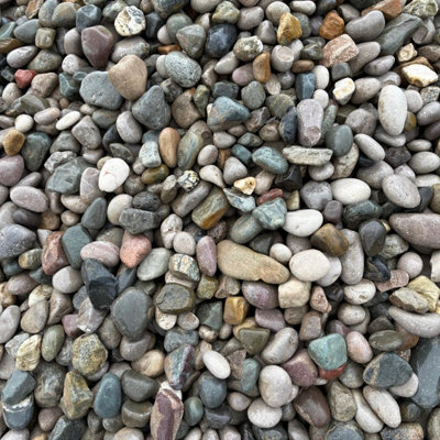 Erth Stone 40 To 90mm Welsh Beach Cobbles 850Kg Bulk Bag from B&Q