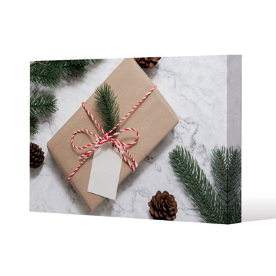Andrew Lee Christmas Gift Box (Canvas) / 31 X 41 X 4Cm from B&Q