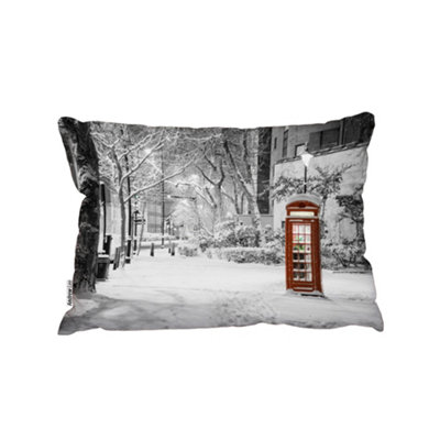 Andrew Lee London Snow (Outdoor Cushion) / 30Cm X 45Cm from B&Q