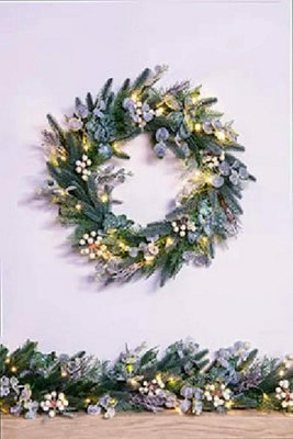 50cm Pre-lit Frosted Decorated PE Pine Wreath with White Berries