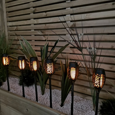 Flickering flame deals solar garden lights