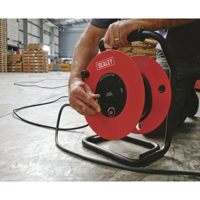 50m Heavy Duty Cable Reel with Thermal Trip - 4 230V Plug Socket