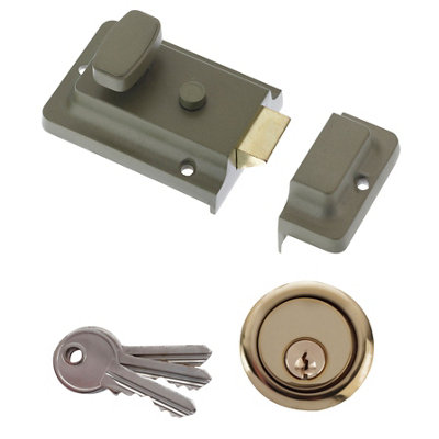 Diall Green 60mm Night Latch(H)62mm (W)90mm from B&Q