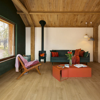 Quick-Step Signature Brushed Oak Warm Natural  Laminate Flooring from B&Q