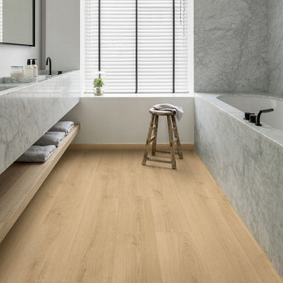 Quick-Step Signature Brushed Oak Natural  Laminate Flooring from B&Q