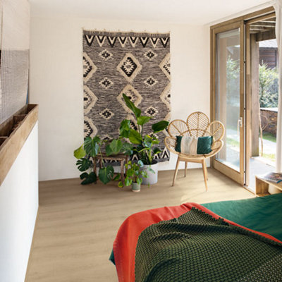 B&Q -  Classic Raw Oak  Hydroseal Laminate Flooring