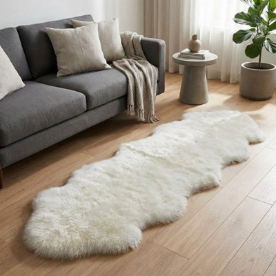 Garden Greatness Maison Blanc Double Faux Fur Accent Rug from B&Q