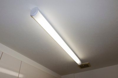 Sylvania Toledo Avant Cool White T8 13.3W 3.48Ft Led Tube10 Pack from B&Q