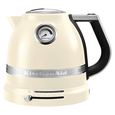 B&Q -  Artisan Almond Cream 1.5L Kettle