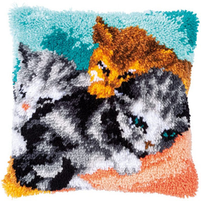 Groves Of Thames L/Hk Cush C/Kittens - Latch Hook Kit: Cushion: Cute Kittens - Vervaco Extra Large