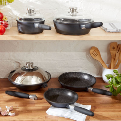 Berghoff Eurocast 6Pc Delux Set With Oven Safe CoversPfoa FreeNon-StickLightweightCastSuitable For Induction from B&Q