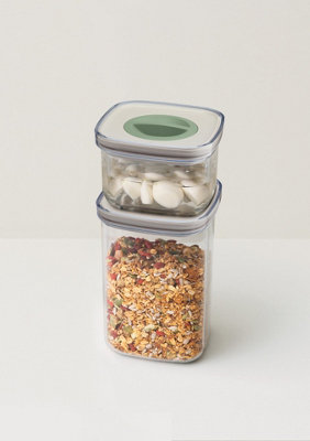 B&Q -  Set Of 2 Smart Seal Food Containers 0.4 L And 1L With Lids Non Leaking Freshness