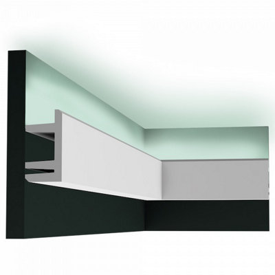 B&Q -  C381 L3 Linear Led Lighting Moulding 2 Pack4 Metres