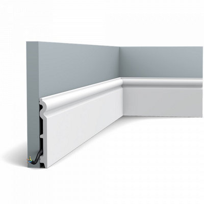 B&Q -  Sx138F Flexible Skirting Board2 Metres