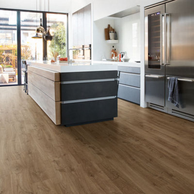 B&Q -  Eligna Newcastle Oak Brown Planks Hydroseal Laminate Flooring