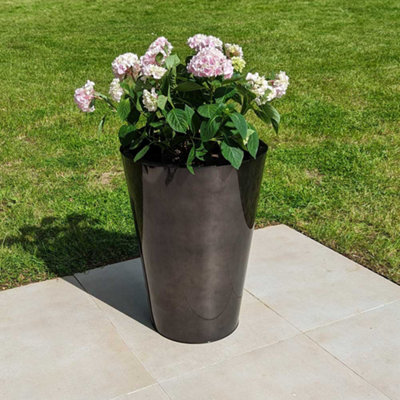 56cm Zinc Platinum Black Cone Planter