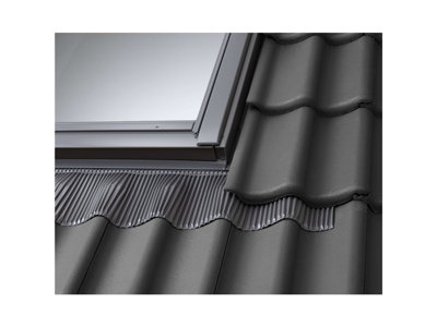 B&Q -  Edw Ck04 2000 Tile Roof Window Flashing550 X 980mm