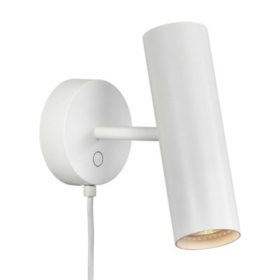 B&Q -  Mib Metal Wall Light  White,plug In Or Mains