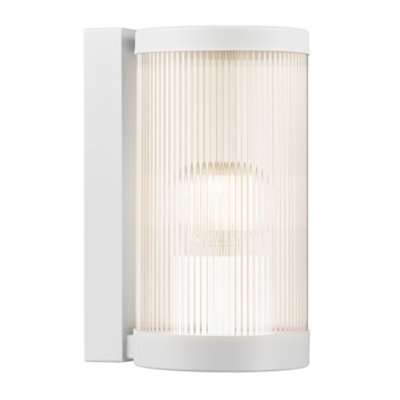 B&Q -  Coupar Outdoor Plastic Wall Light Weatherproof White,mains