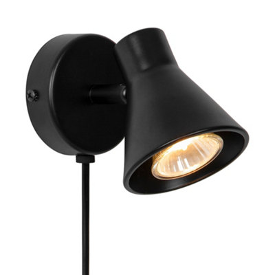 B&Q -  Eik Metal Wall Light  Black,plug In Or Mains