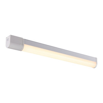 B&Q -  Malaika Aluminium Wall Light On-Fixture Switch White,mains Led